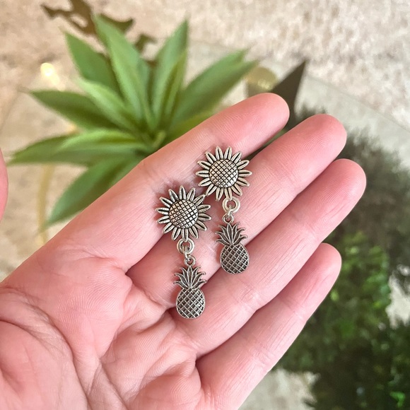 Silver Floral Pineapple Earrings - Picture 3 of 4